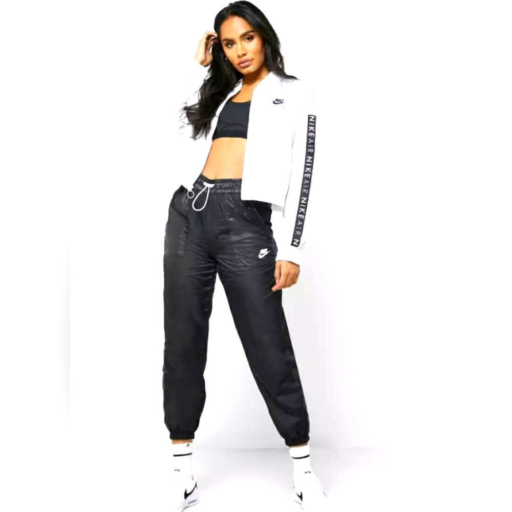 Nike Size XS Rebel Zip Pocket Cargo Pants